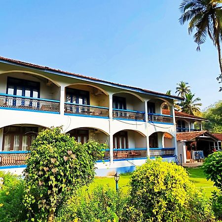 Carina Beach Resort Benaulim Eksteriør billede