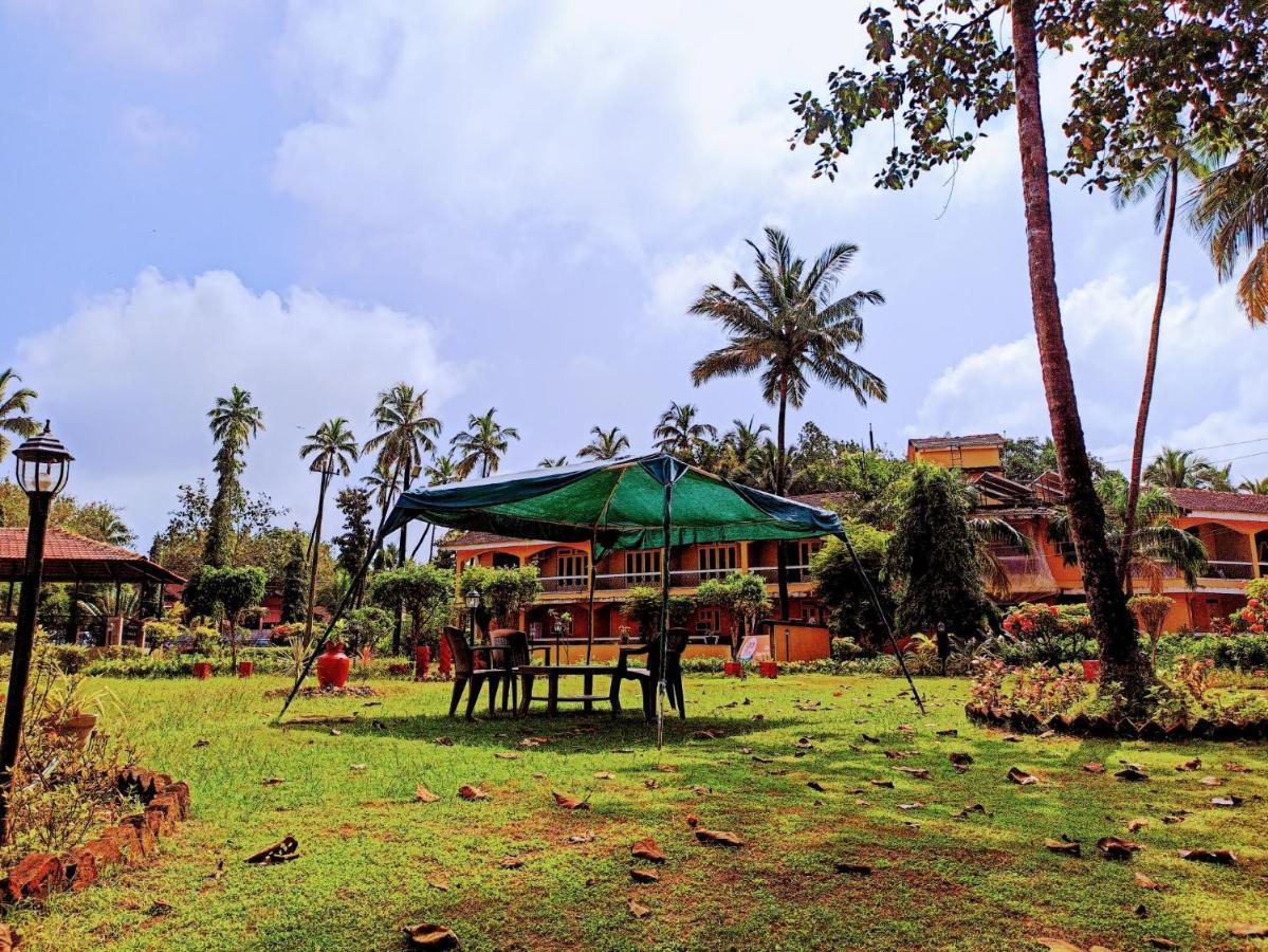 Carina Beach Resort Benaulim Eksteriør billede