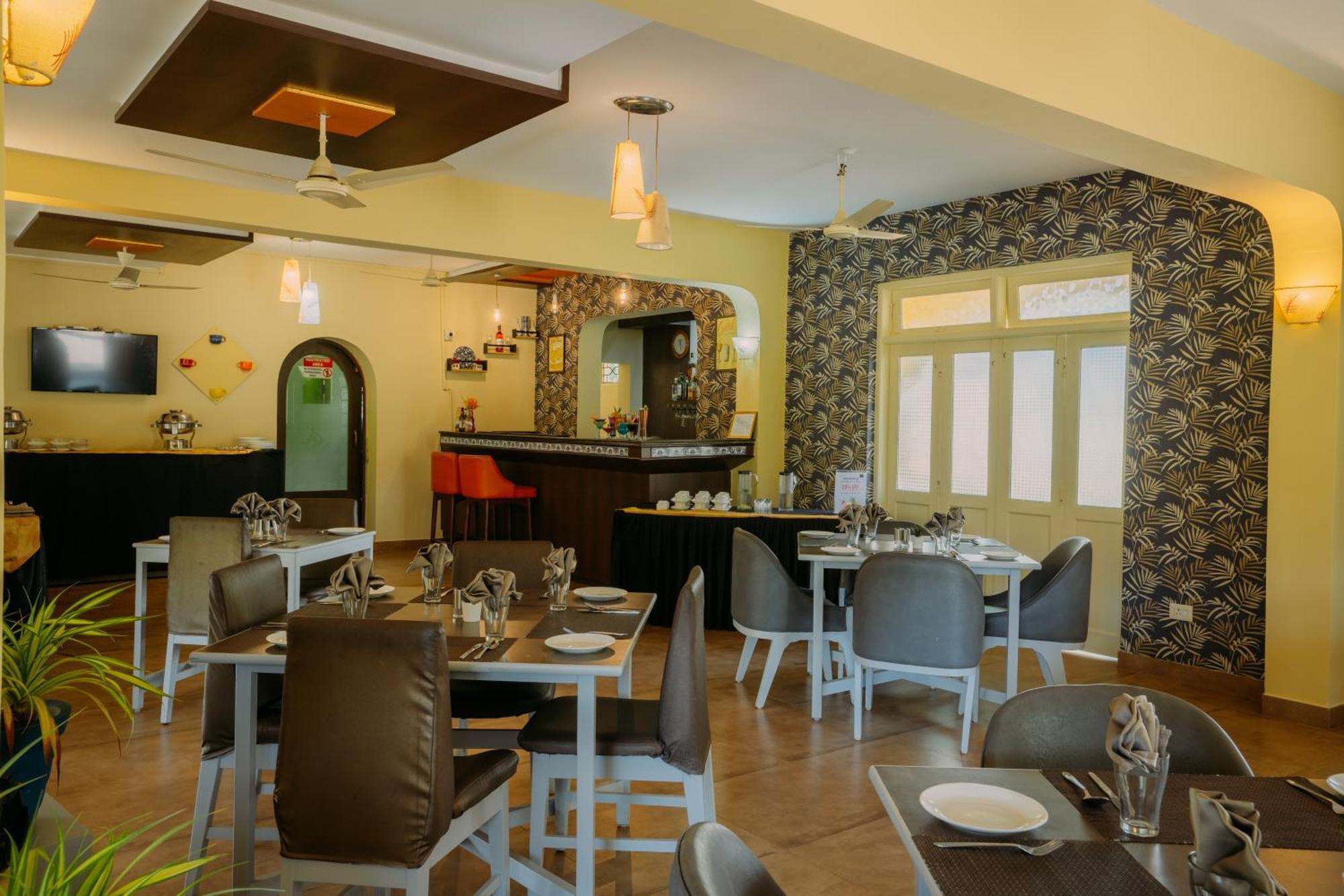 Carina Beach Resort Benaulim Eksteriør billede
