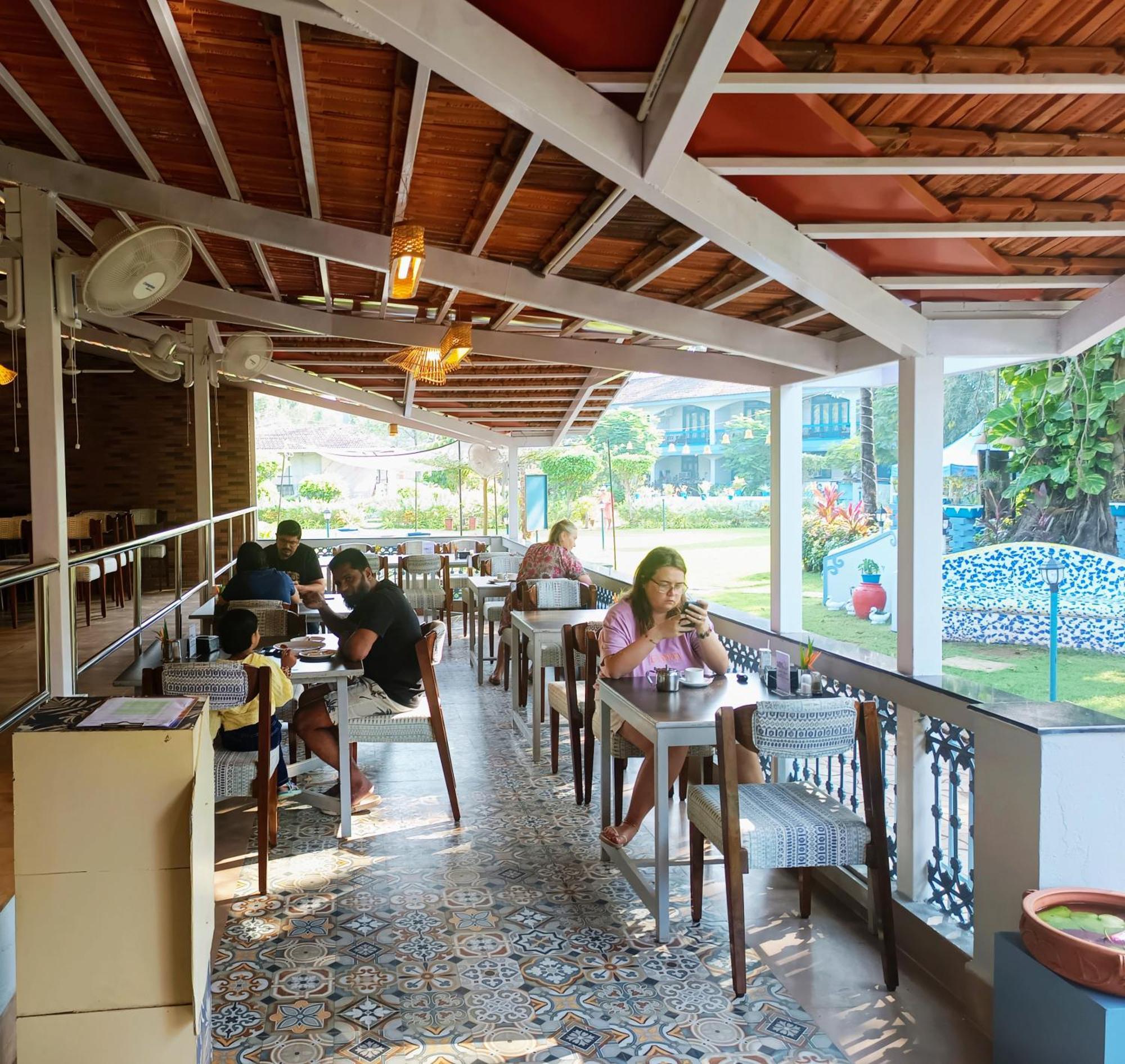Carina Beach Resort Benaulim Eksteriør billede